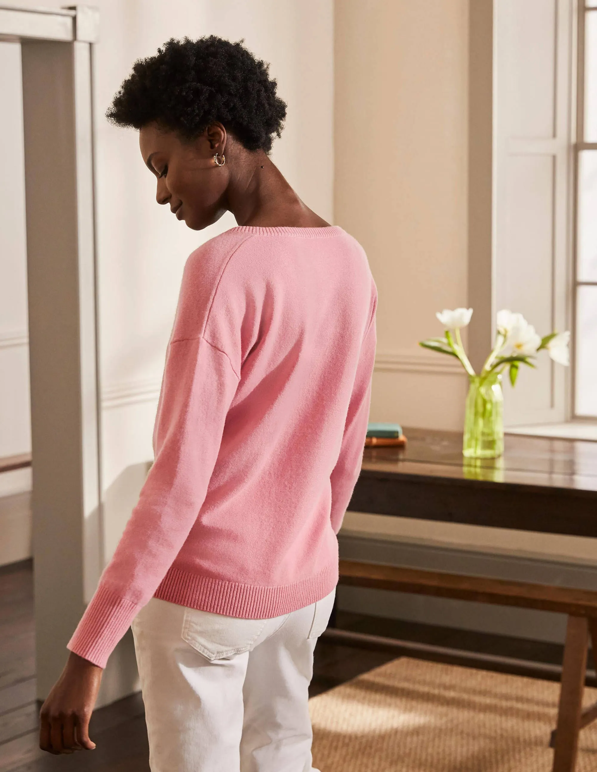 Cashmere V-neck Relaxed Jumper-Formica Pink